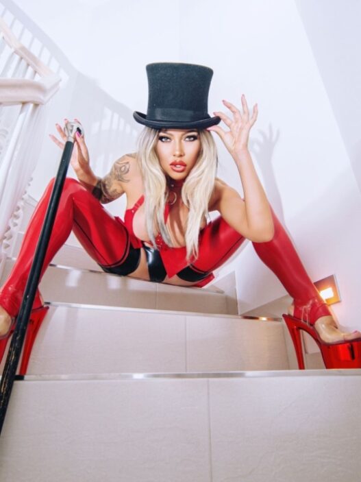 domina-kate-frost-wieder-erreichbar