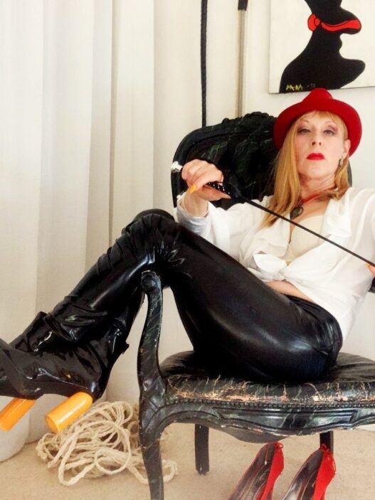 ts-lady-mahara-in-berlin